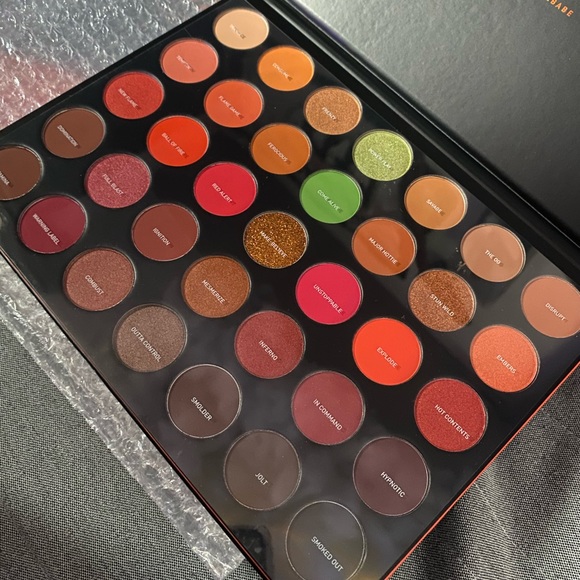 3503 MORPHE eyeshadow palette - Picture 3 of 5